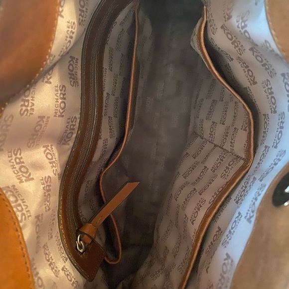 Michael Kors Signature Jacquard Hobo bag - Picture 5 of 5